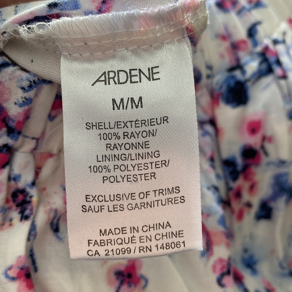 NWT Ardene Floral Romper (size medium) - Picture 8 of 8